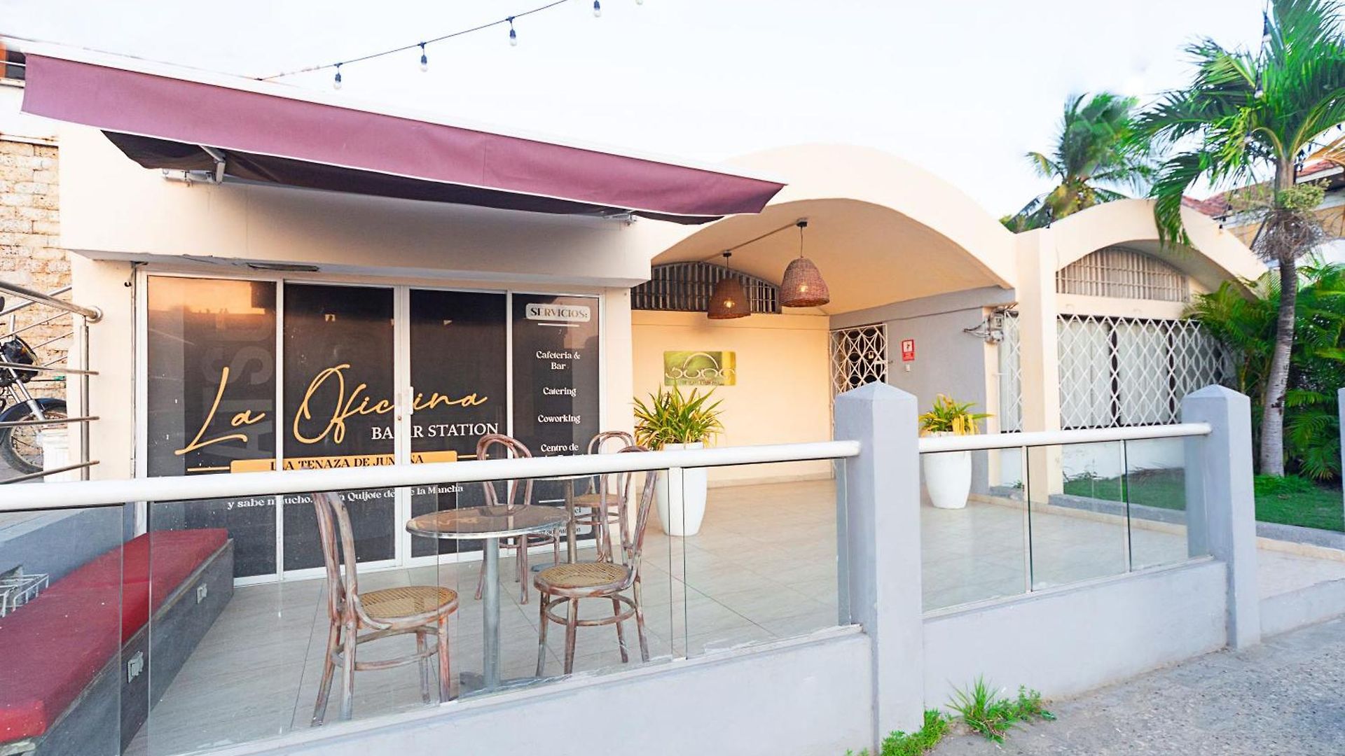 Juna Boutique 3*