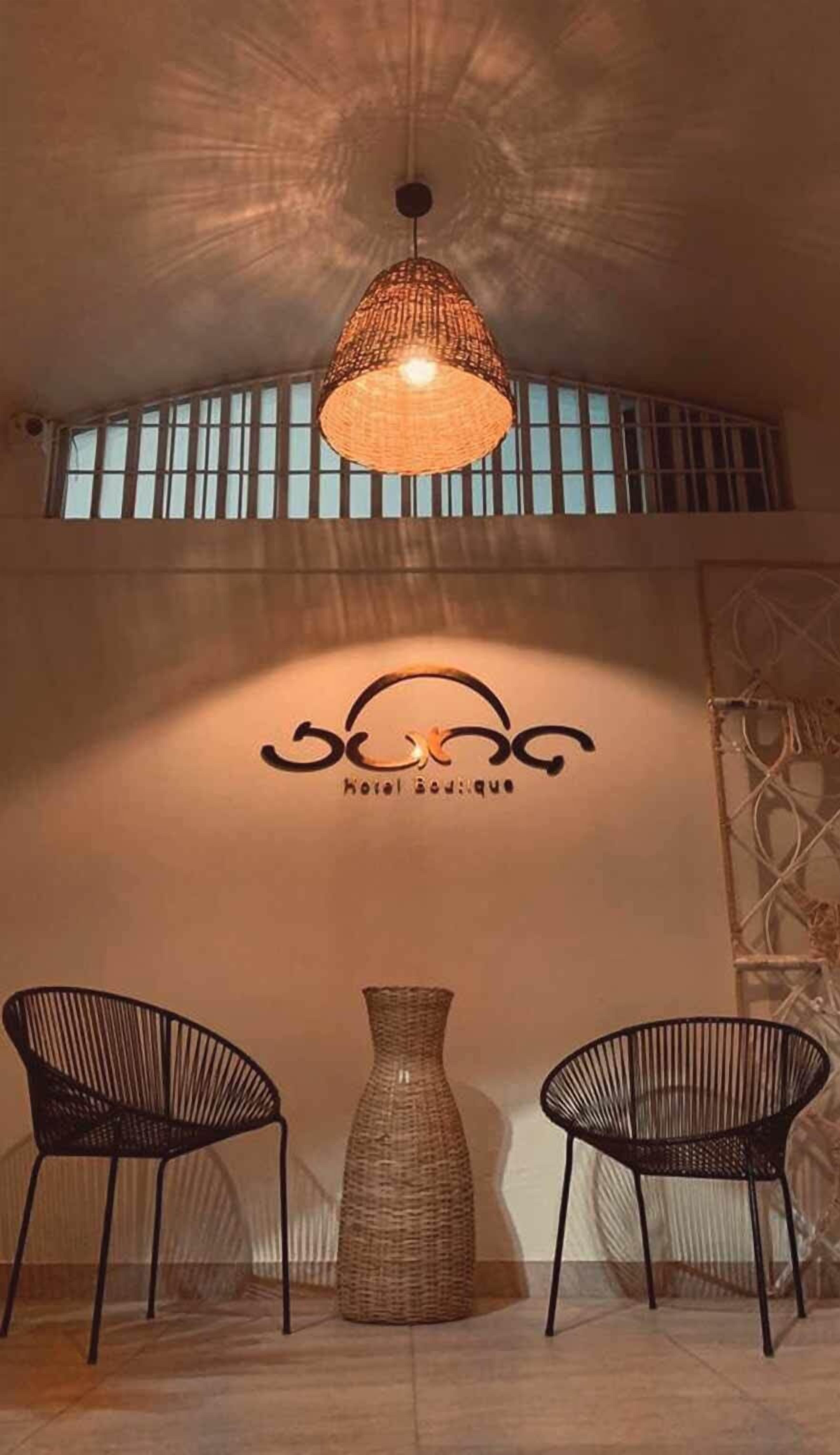 Juna Boutique 3*