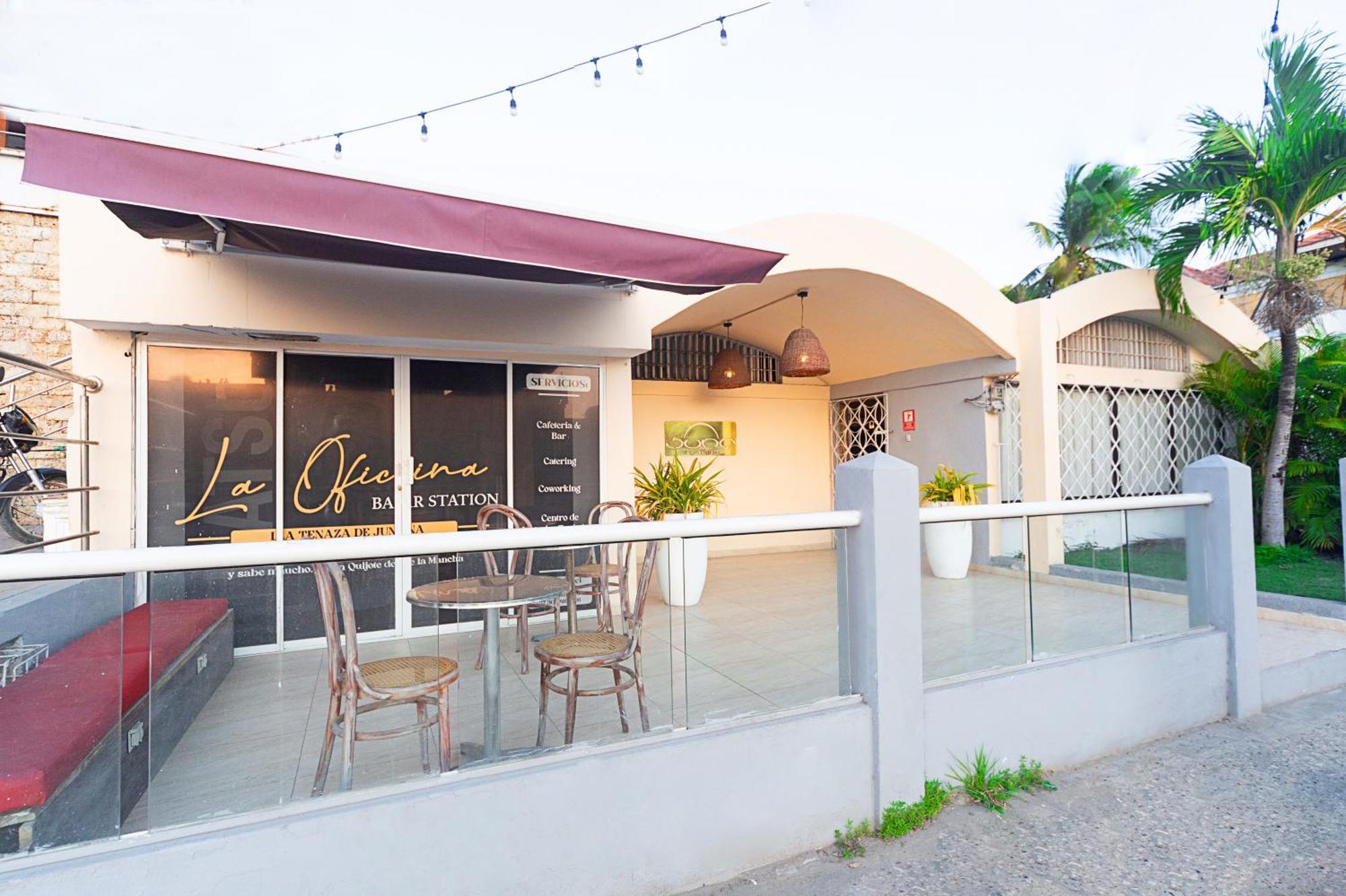 Juna Boutique 3*